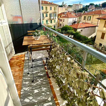 Il Balconcino アパート サンレモ